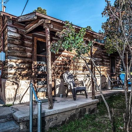 Apache Village 5, Queen Bed, Midtown, Sleeps 2 Ruidoso Exterior photo