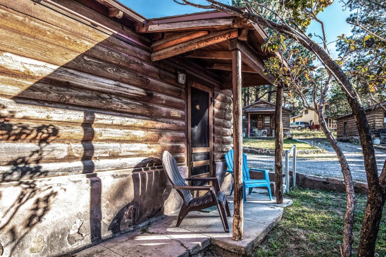 Apache Village 5, Queen Bed, Midtown, Sleeps 2 Ruidoso Exterior photo