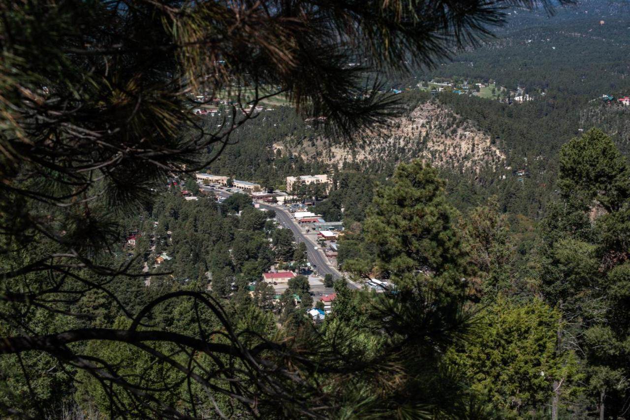 Apache Village 5, Queen Bed, Midtown, Sleeps 2 Ruidoso Exterior photo